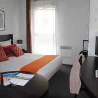 Studio with Double Bed or Trundle Bed (2 Adults)