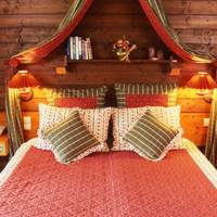 Double Room M (2 Adults)