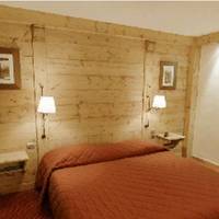 Superior Family Room (2 Adults + 2 Children)
