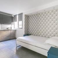 Apartment 4 - studio street view