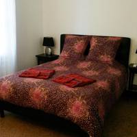 Queen Room with Shared Bathroom