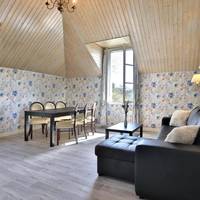 Cottage Apartment 37-39
