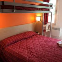 Triple Room (1 Double Bed + 1 Single Bed)
