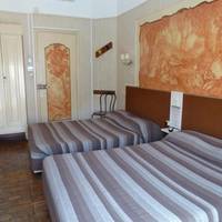 Двухместный с 1 кроватью или 2 отдельными кроватями