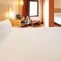 Standard Room with 1 Double Bed