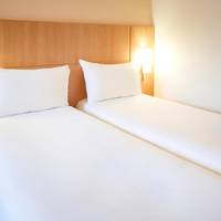 Standard Room with twin beds