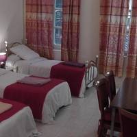 Family Room with washbasin - 2