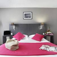 One-Bedroom Apartment (4 Adults)
