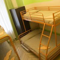 Room (7 Adults)