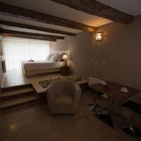 Deluxe Suite Eros Poli with Spa access