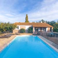 Three-Bedroom House Cerise