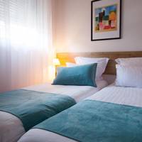 Apartment (4 Single Beds)