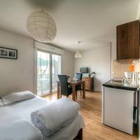 Studio (2 Adults)