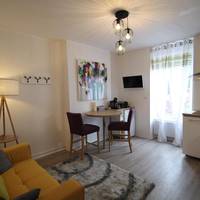 One-Bedroom Apartment (3 Adults)
