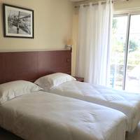 Twin Room Standard with City View