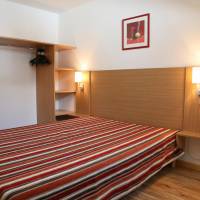 Two-Bedroom Apartment (8 Adults)