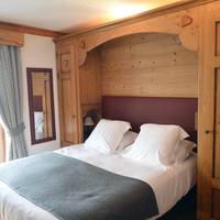 Double Room with Mountain View