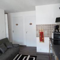 One-Bedroom Apartment (4 Adults)