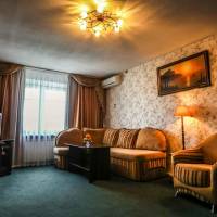 Two-Bedroom Suite