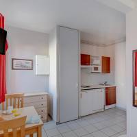 Studio (2 Adults)