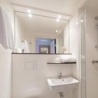 Triple Room (3 single Beds)