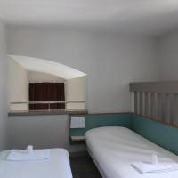 Classic Quadruple Room