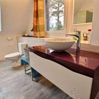 Queen Room with Spa Bath