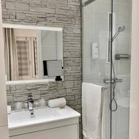 Superior Double Room with Queensize bed