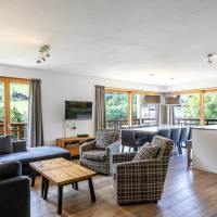 Four-Bedroom Apartment (10 Persons) A10