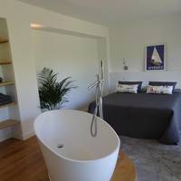 Deluxe Double Room with Bath