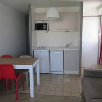Studio (2 Adults) - Patio Side