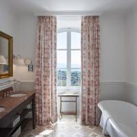One Bedroom Suite Valley Side