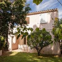 Villa (4 Adults)