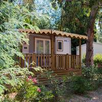 Superior Three-Bedroom Mobile Home (6 Adults)