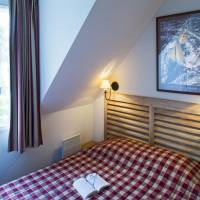 One-Bedroom Apartment (4-6 Adults) with swimming-pool view
