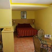Studio (3 Adults)