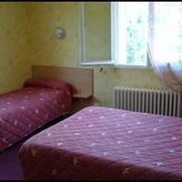 Triple Room (Street Side)
