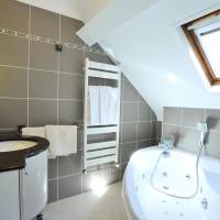 Double Room with Hot Tub