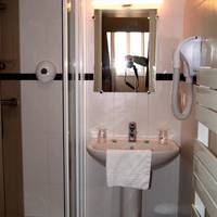 Double Room With Shower overlooking Port Rhu
