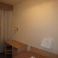 Budget Single Room with Shared Bathroom