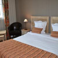 Standard Room with Street View