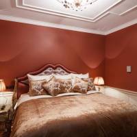 Suite with Courtyard View