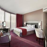 Corner Double Room with View