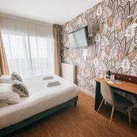 Superior Room with Balcony and Sea View