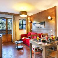 One-Bedroom Apartment (4 Adults)