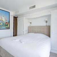 Penthouse Suite with Terrace