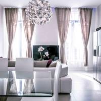 Deluxe Three-Bedroom Apartment 3 Bathrooms with Spa Bath (6 Adults)