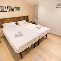 Superior One-Bedroom Apartment (4 Adults)