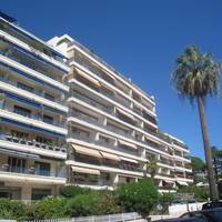 One-Bedroom Apartment - 4 rue Jean Bastiste Dumas