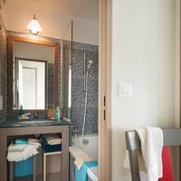 Superior Two-Bedroom Apartment with Sea View (7 Adults)